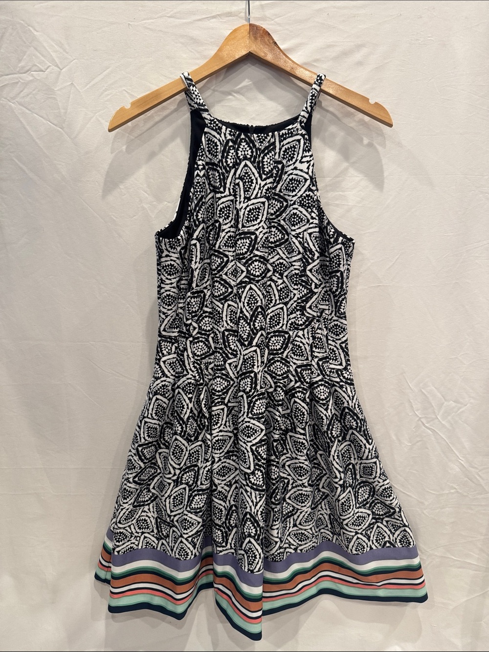 Vince Camuto Black & White Printed Halter Mini Dress 8 Multicolor Hem Pockets